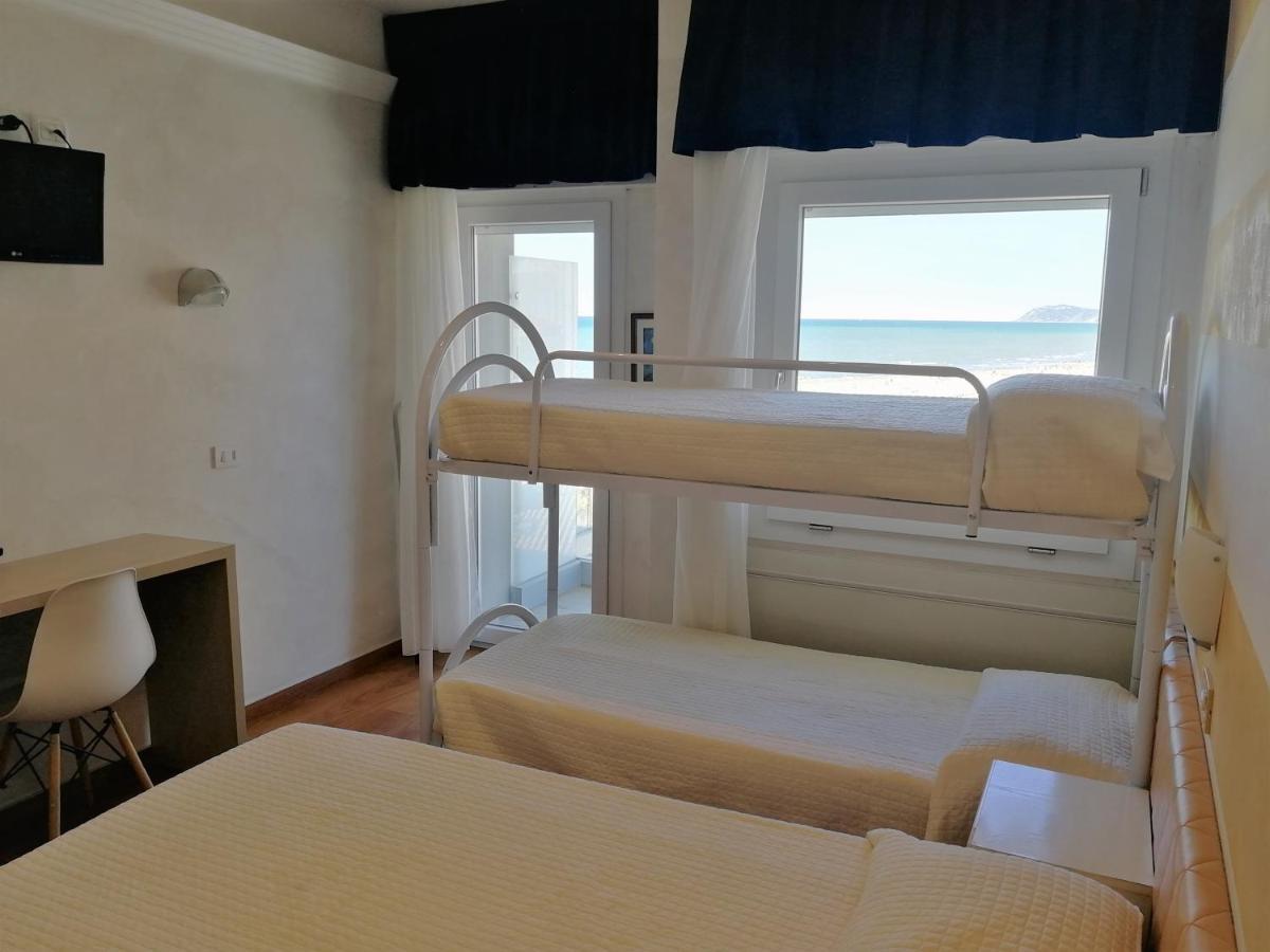 Hotel Diplomatic 里乔内 外观 照片