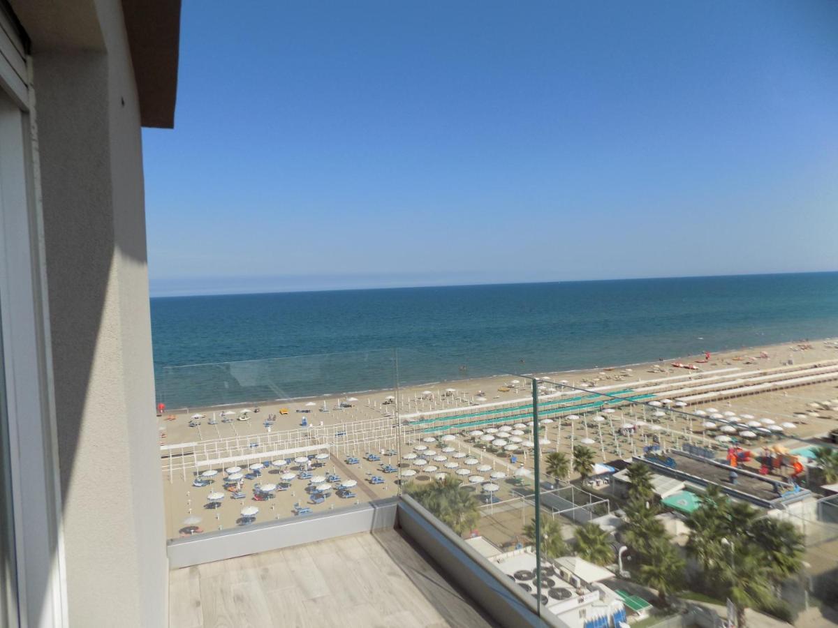 Hotel Diplomatic 里乔内 外观 照片