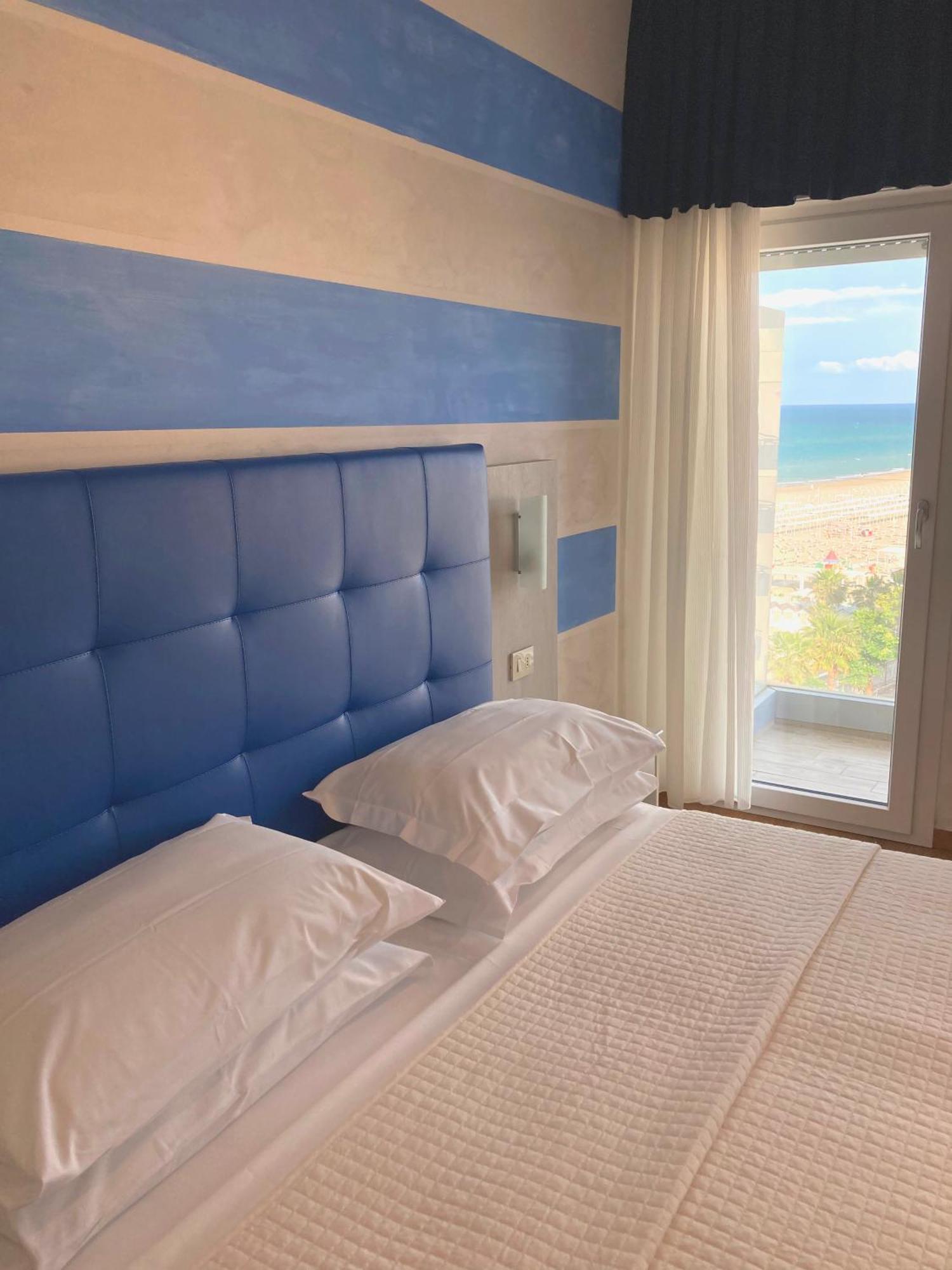 Hotel Diplomatic 里乔内 外观 照片