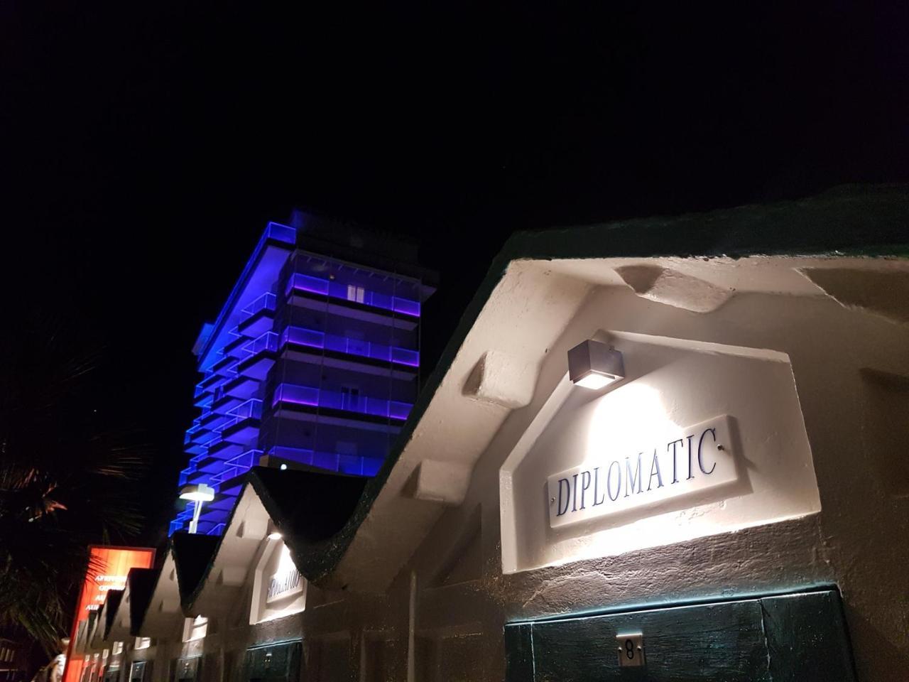 Hotel Diplomatic 里乔内 外观 照片